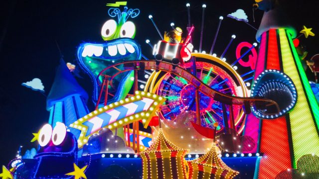 Universal Studios Japan Spectacle Night Parade Review