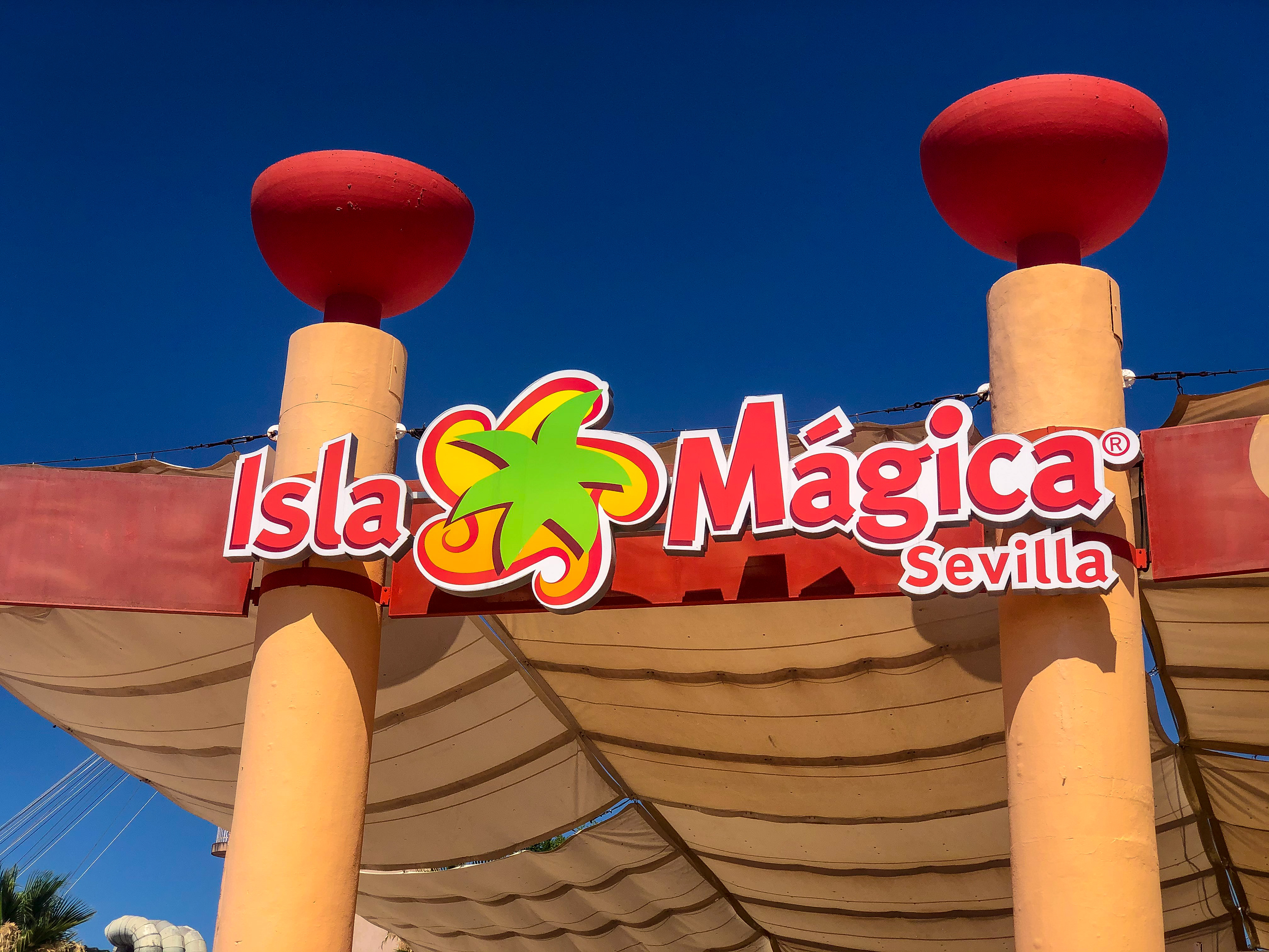 Isla Magica Entrance